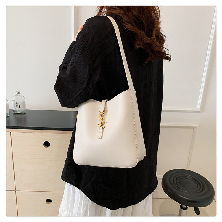 # Trendy Large-Capacity Bucket Bag (Shoulder/Crossbody)