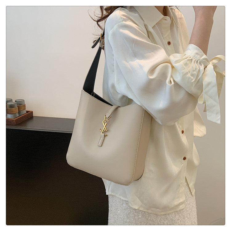 # Trendy Large-Capacity Bucket Bag (Shoulder/Crossbody)