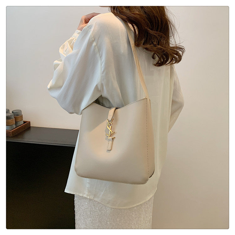 # Trendy Large-Capacity Bucket Bag (Shoulder/Crossbody)