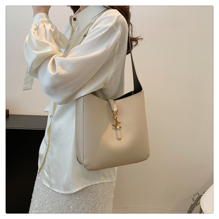 # Trendy Large-Capacity Bucket Bag (Shoulder/Crossbody)