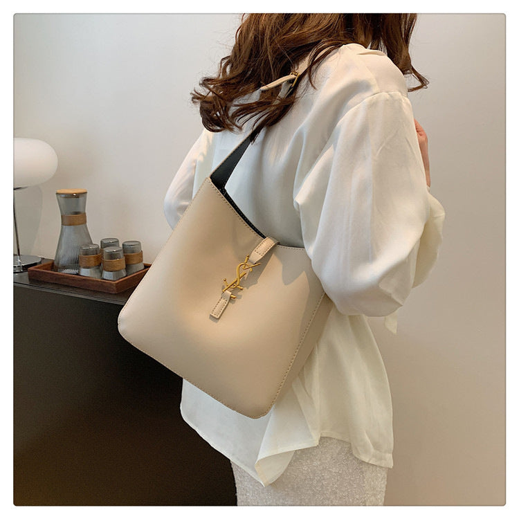 # Trendy Large-Capacity Bucket Bag (Shoulder/Crossbody)