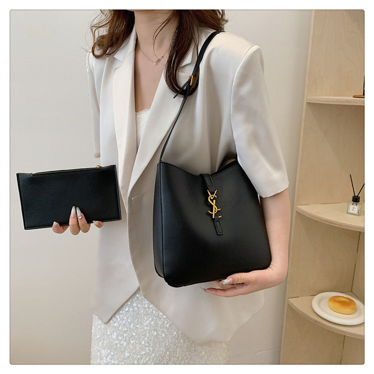 # Trendy Large-Capacity Bucket Bag (Shoulder/Crossbody)