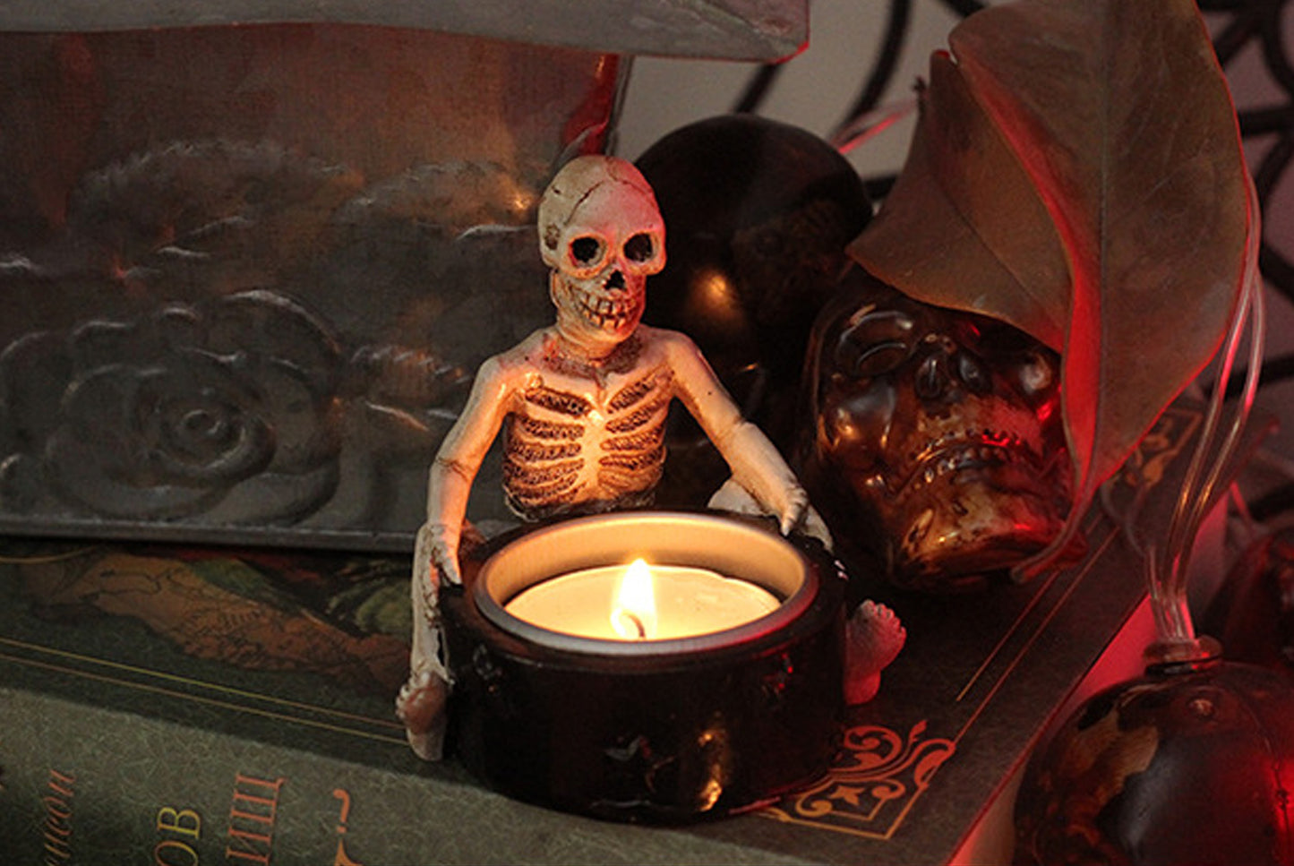 *Halloween Scary Witch Skull Candle Holder - Halloween Party Tabletop Decoration*