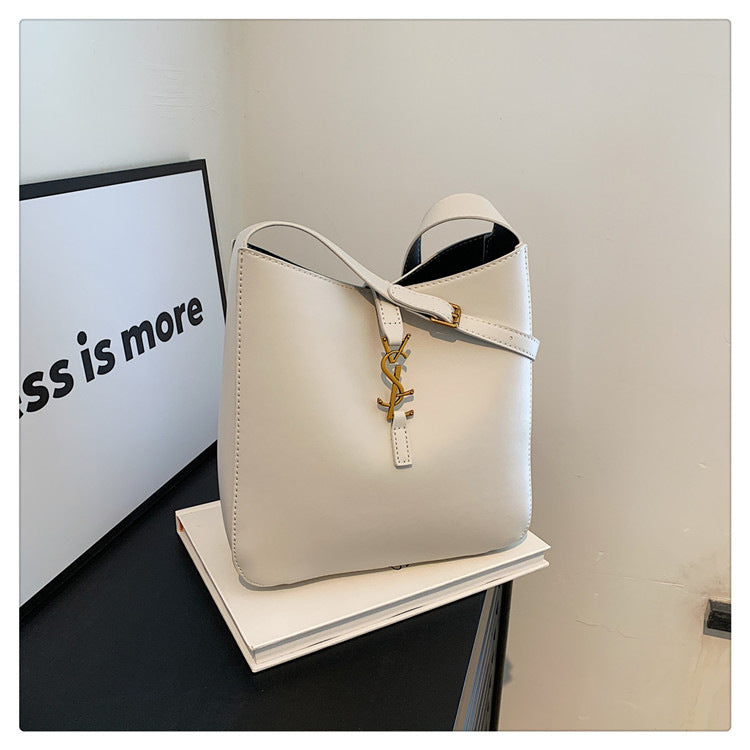 # Trendy Large-Capacity Bucket Bag (Shoulder/Crossbody)