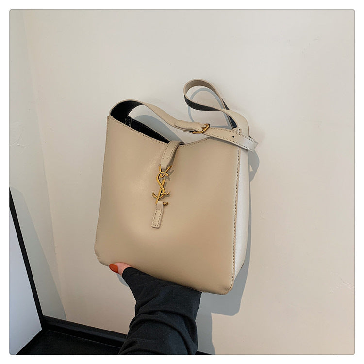 # Trendy Large-Capacity Bucket Bag (Shoulder/Crossbody)