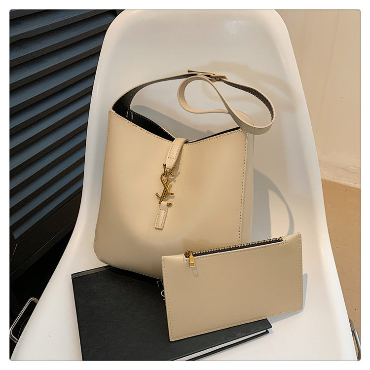 # Trendy Large-Capacity Bucket Bag (Shoulder/Crossbody)