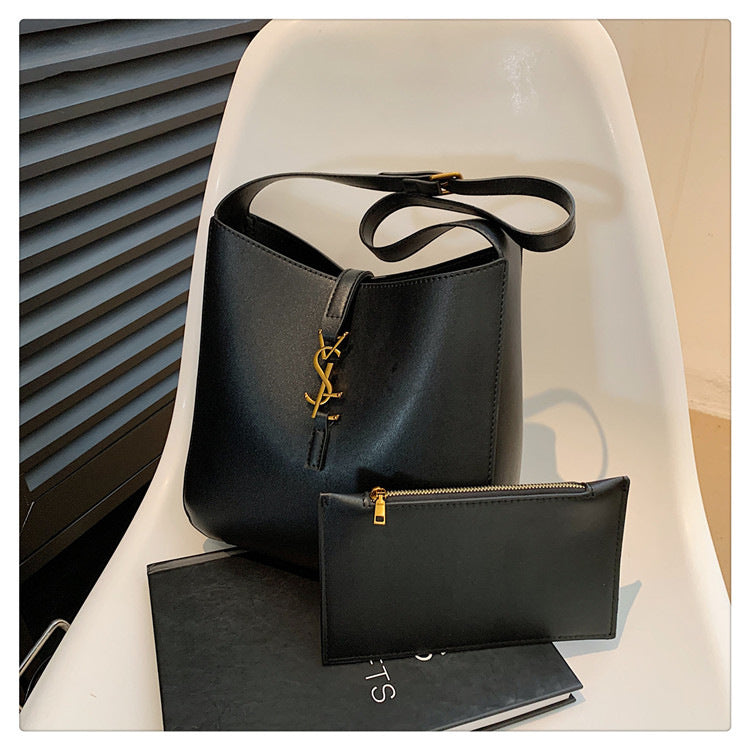 # Trendy Large-Capacity Bucket Bag (Shoulder/Crossbody)