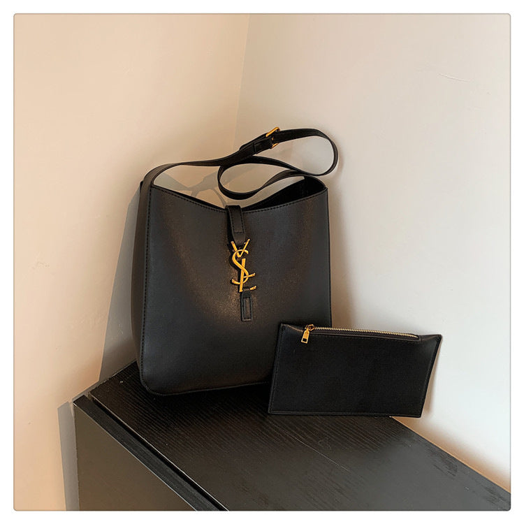 # Trendy Large-Capacity Bucket Bag (Shoulder/Crossbody)