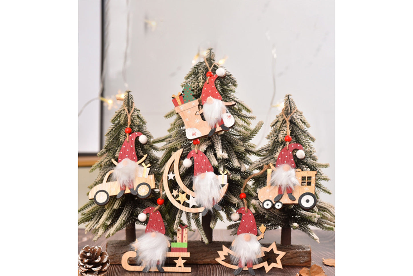 **New Christmas Wooden Ornament - Faceless Old Man Rudolph Ornament**