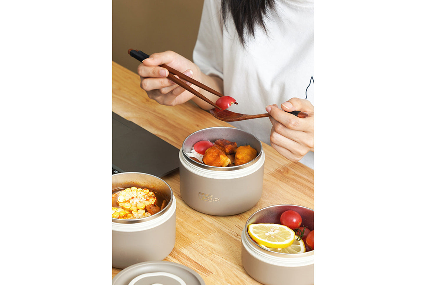 **304 Stainless Steel Insulated Lunch Box (Beige Two-Piece Microwave Oven Set)**