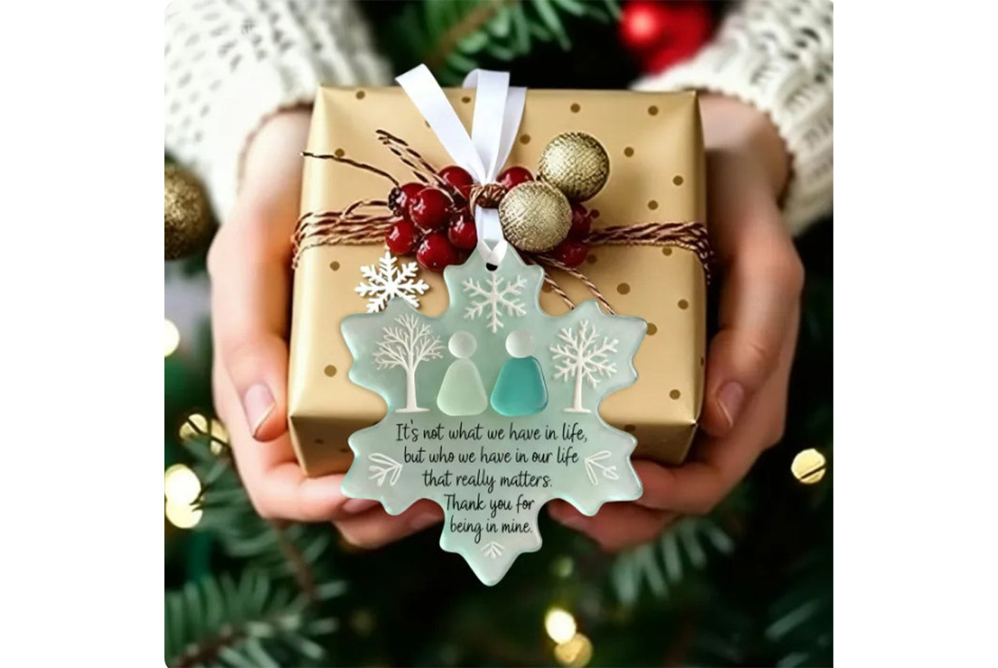 **3D Snowflake-Shaped Friendship Ornament (3D Decoration)**