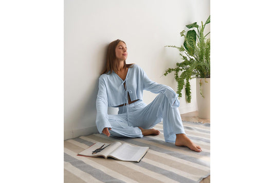 **Breathable Cardigan Pajama Two-Piece Set with Long Sleeves and Pants**