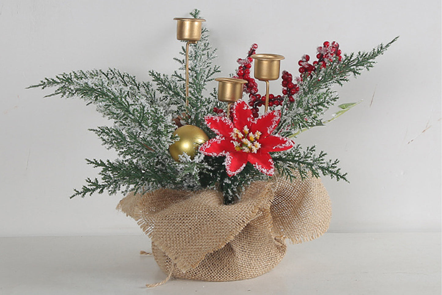 **Christmas Red Fruit Wreath - Creative Desktop Decoration**