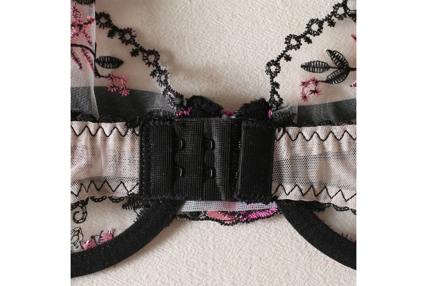 **Floral Embroidered Bandage Lingerie Set**