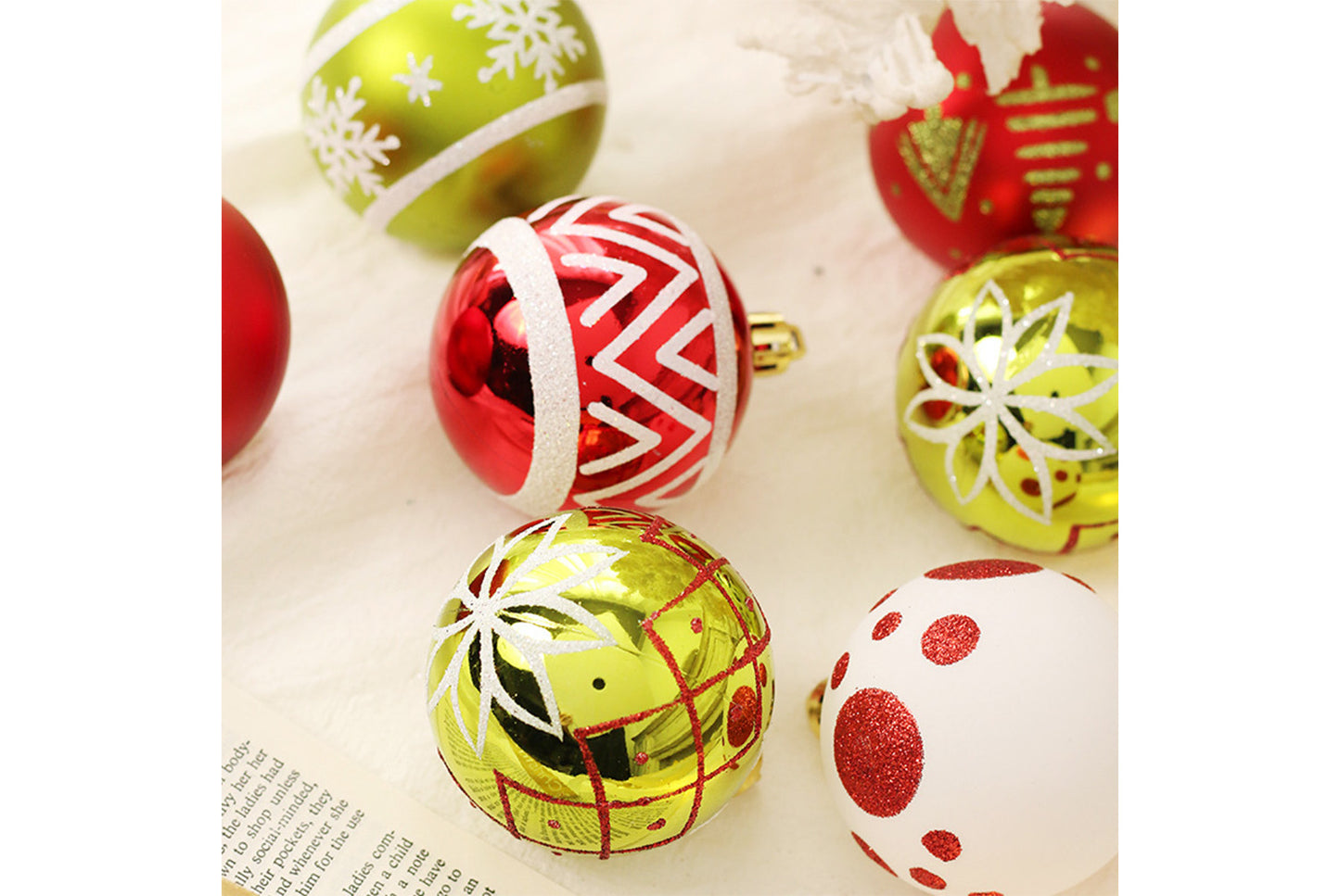 **16-Piece Red, Green, and White Christmas Ball Decoration Set**