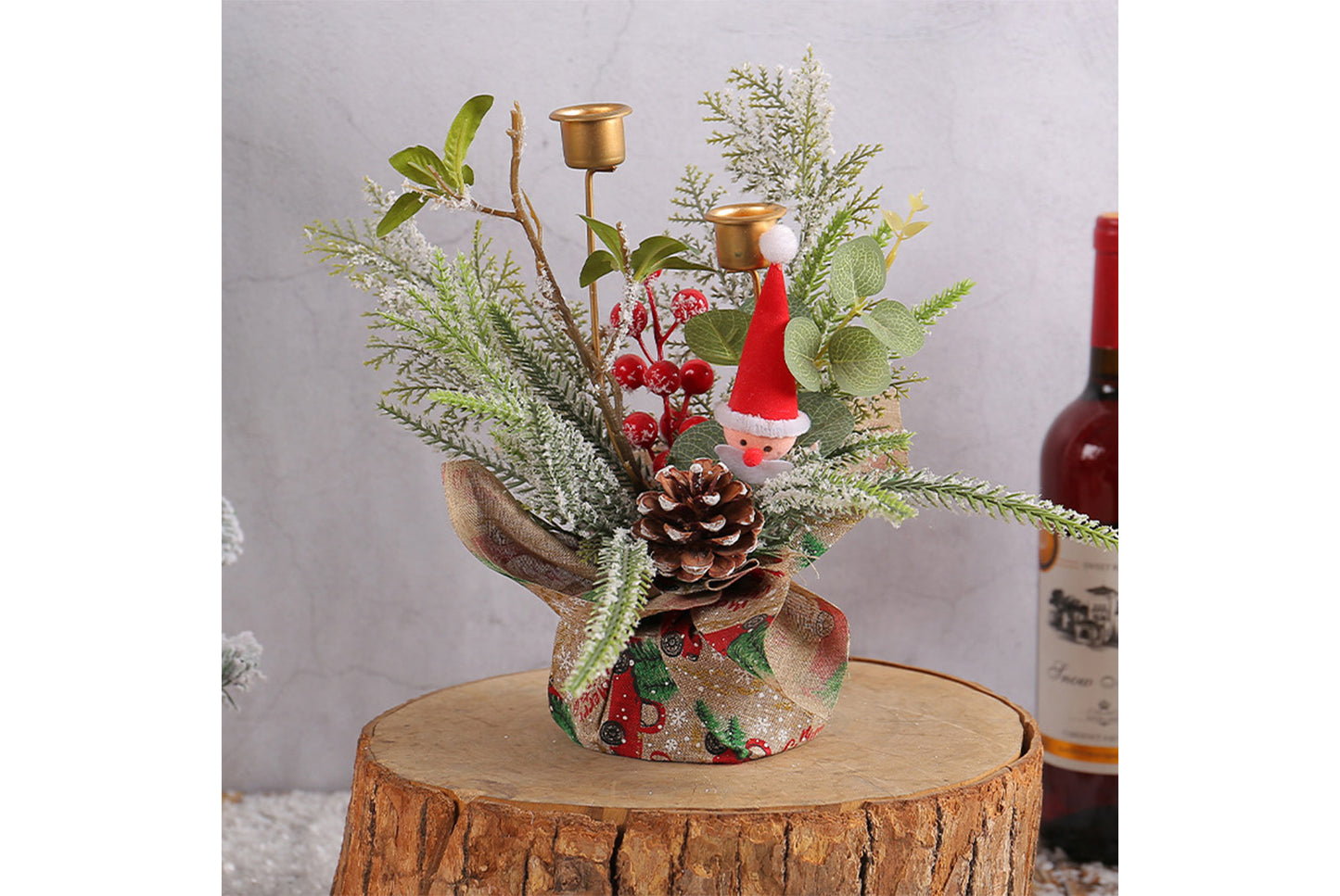 **Christmas Red Fruit Wreath - Creative Desktop Decoration**