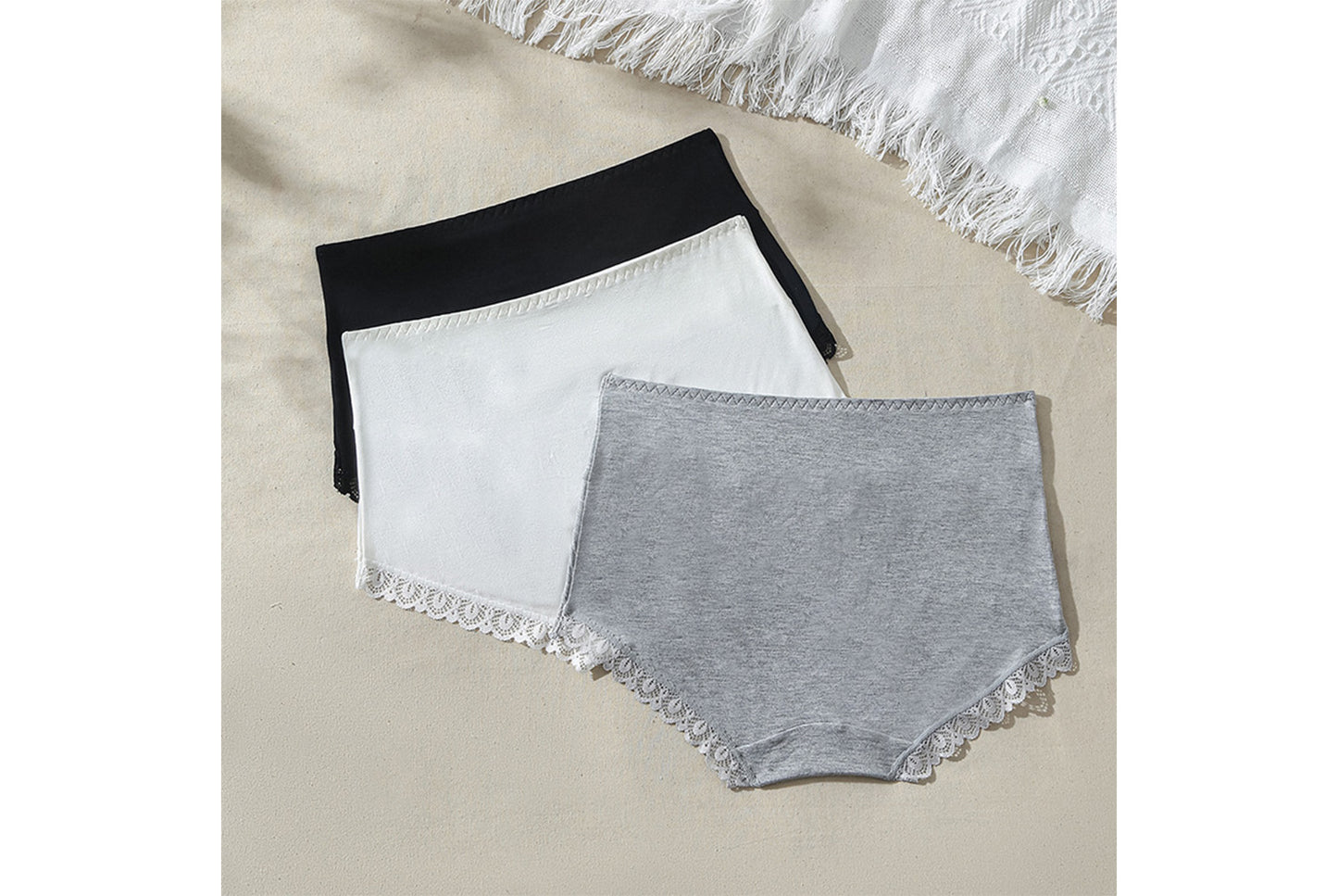 Women's Lace Briefs (Three Colors, Simple and Breathable)