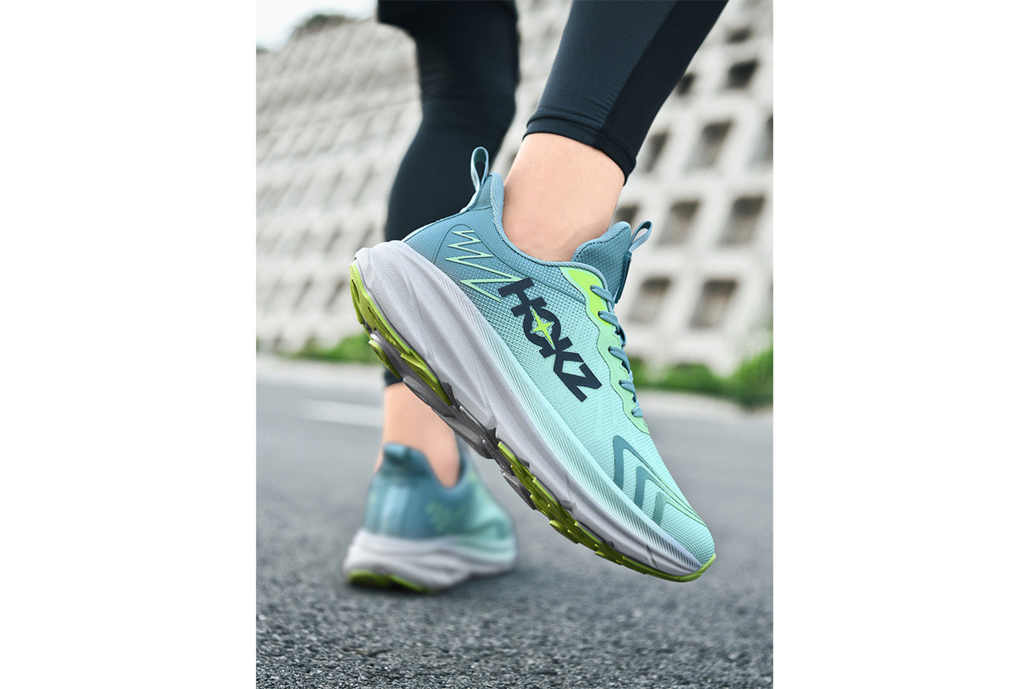 Flyknit Mesh Breathable Running Shoes