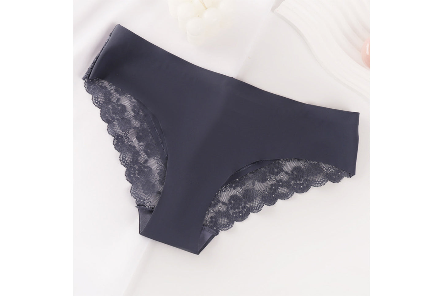 **Sexy Lace Breathable Women's Briefs**