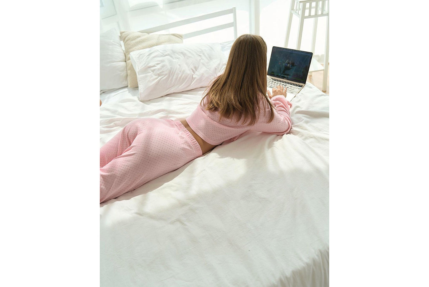 **Breathable Cardigan Pajama Two-Piece Set with Long Sleeves and Pants**