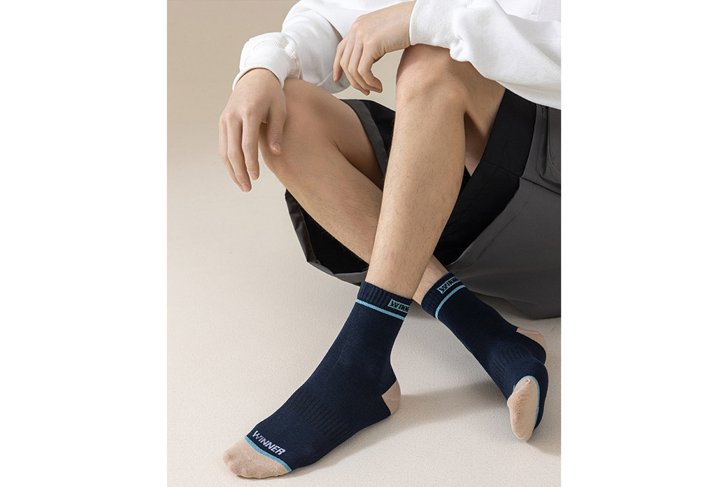Men's Solid Color Letter Mid-Calf Sports Socks