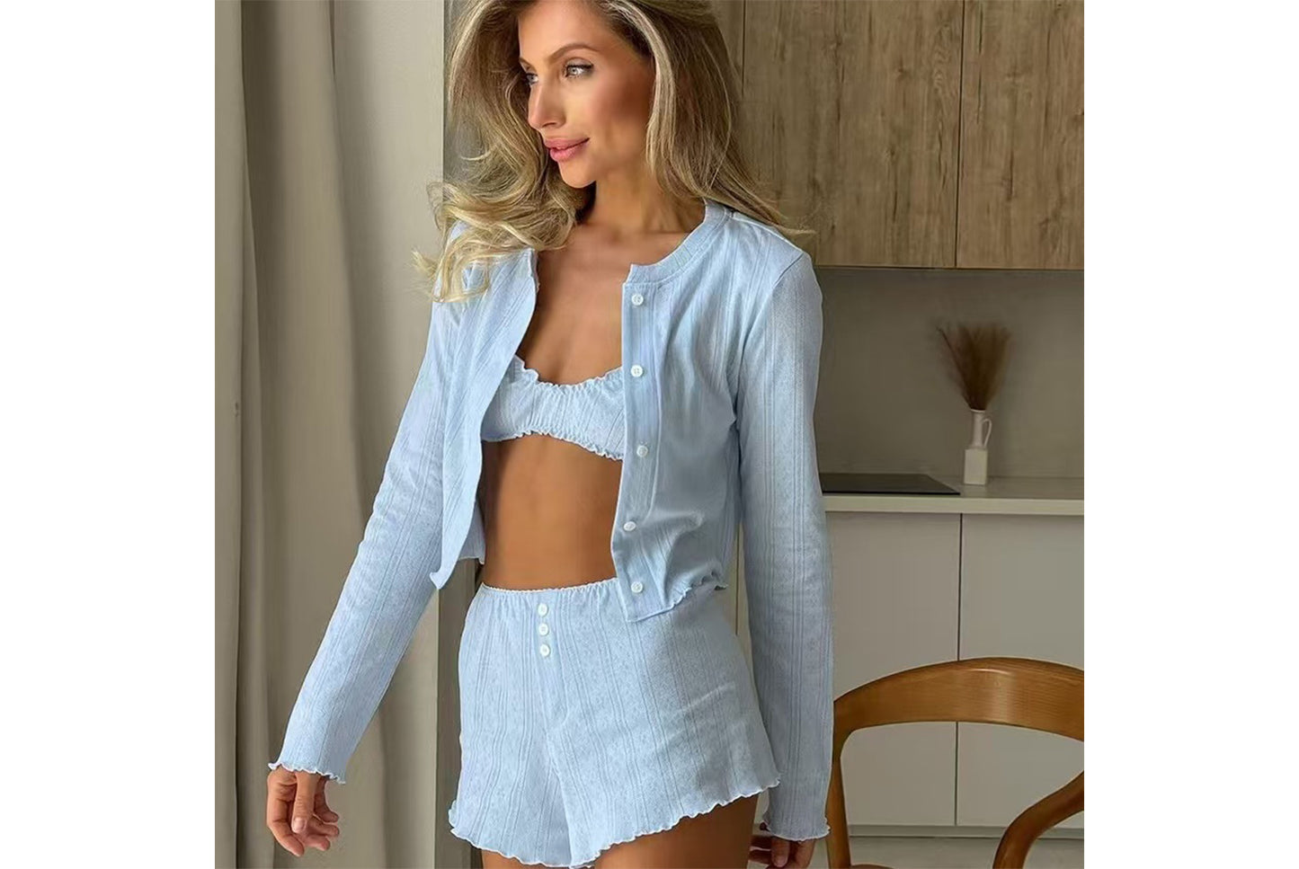 **Autumn Knitted Long-Sleeved Cardigan