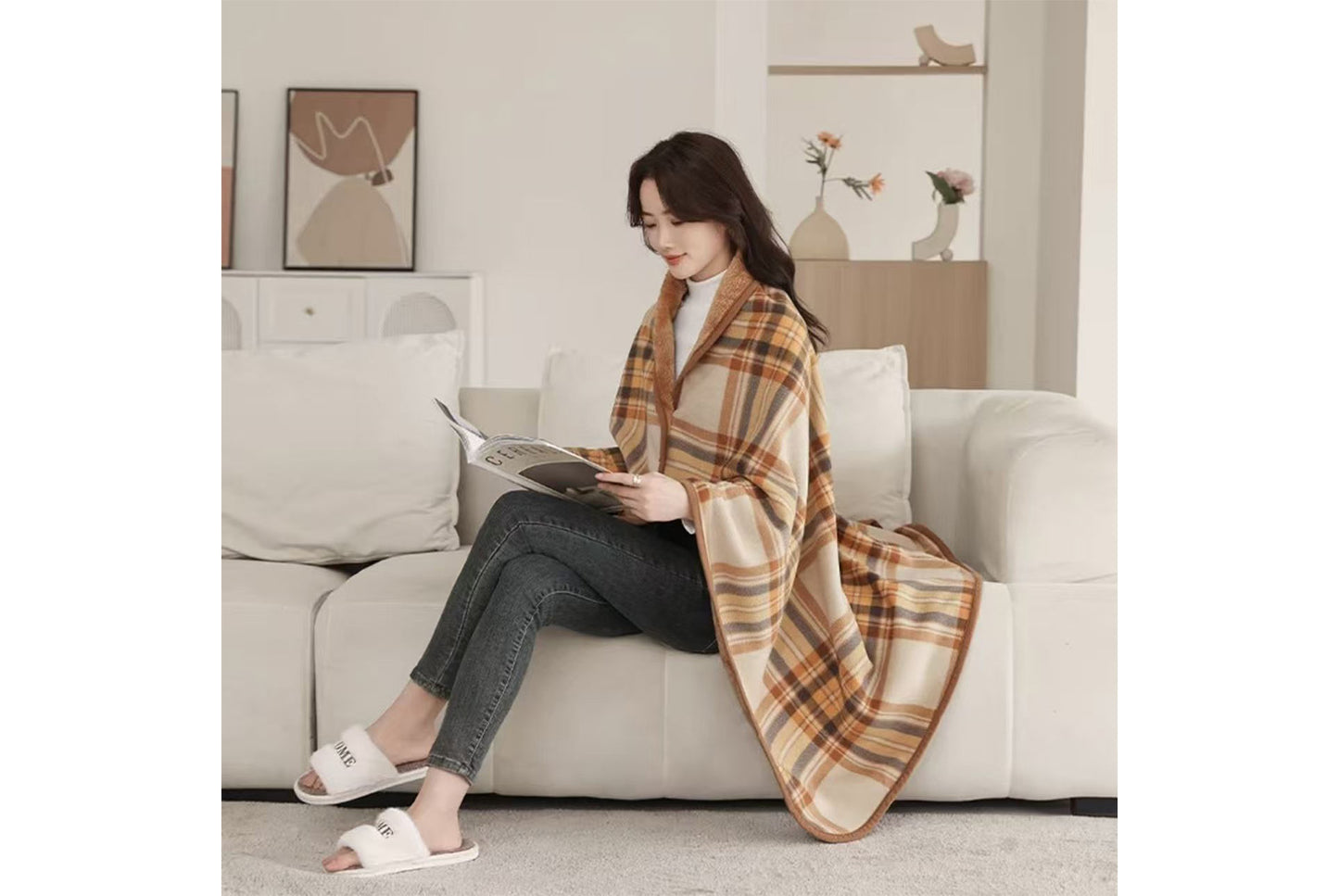 Multifunctional Flannel Shawl Blanket