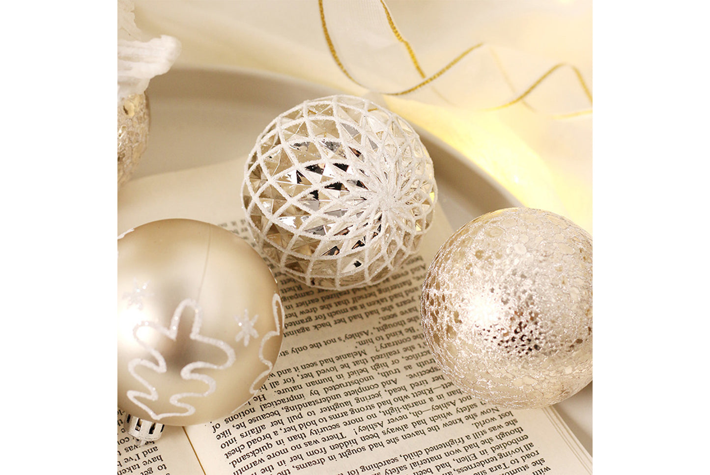 16-Piece Champagne Gold and White Christmas Ball Decoration Set