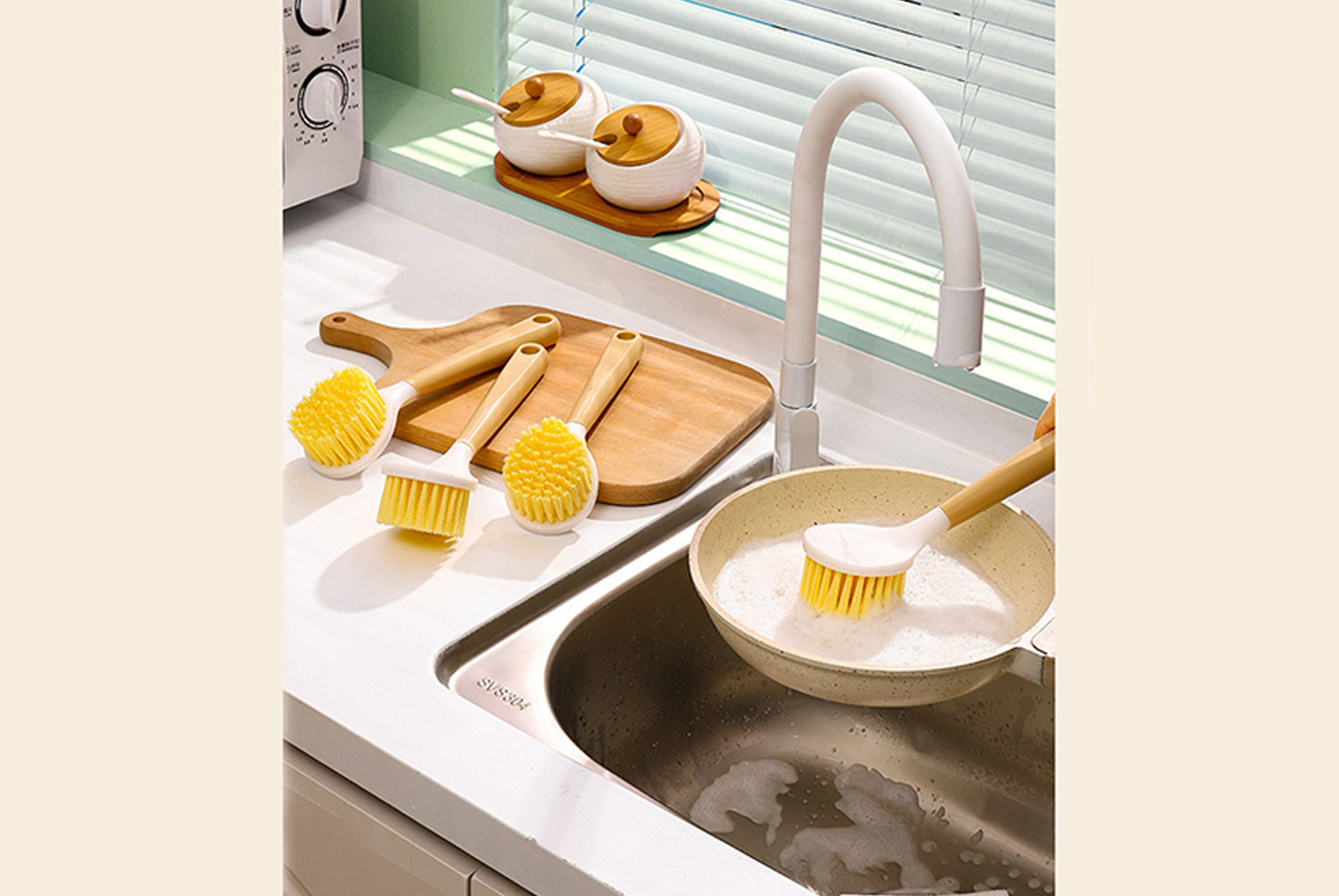 Non-stick dishwashing artifact