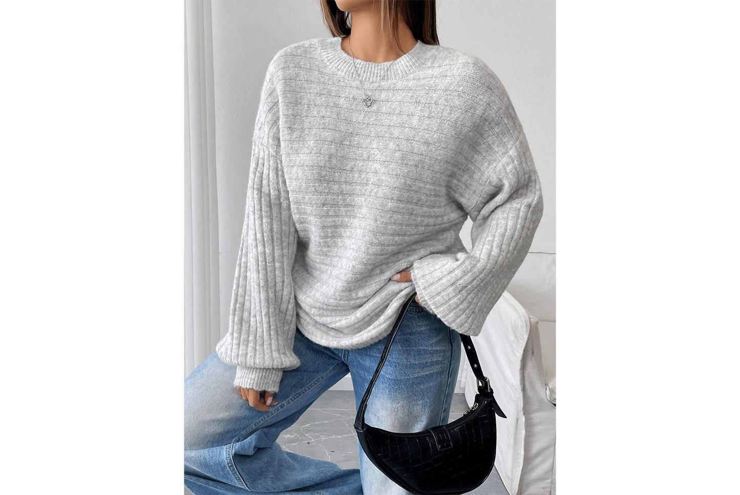 Loose-fitting Ribbed Knit Sweater