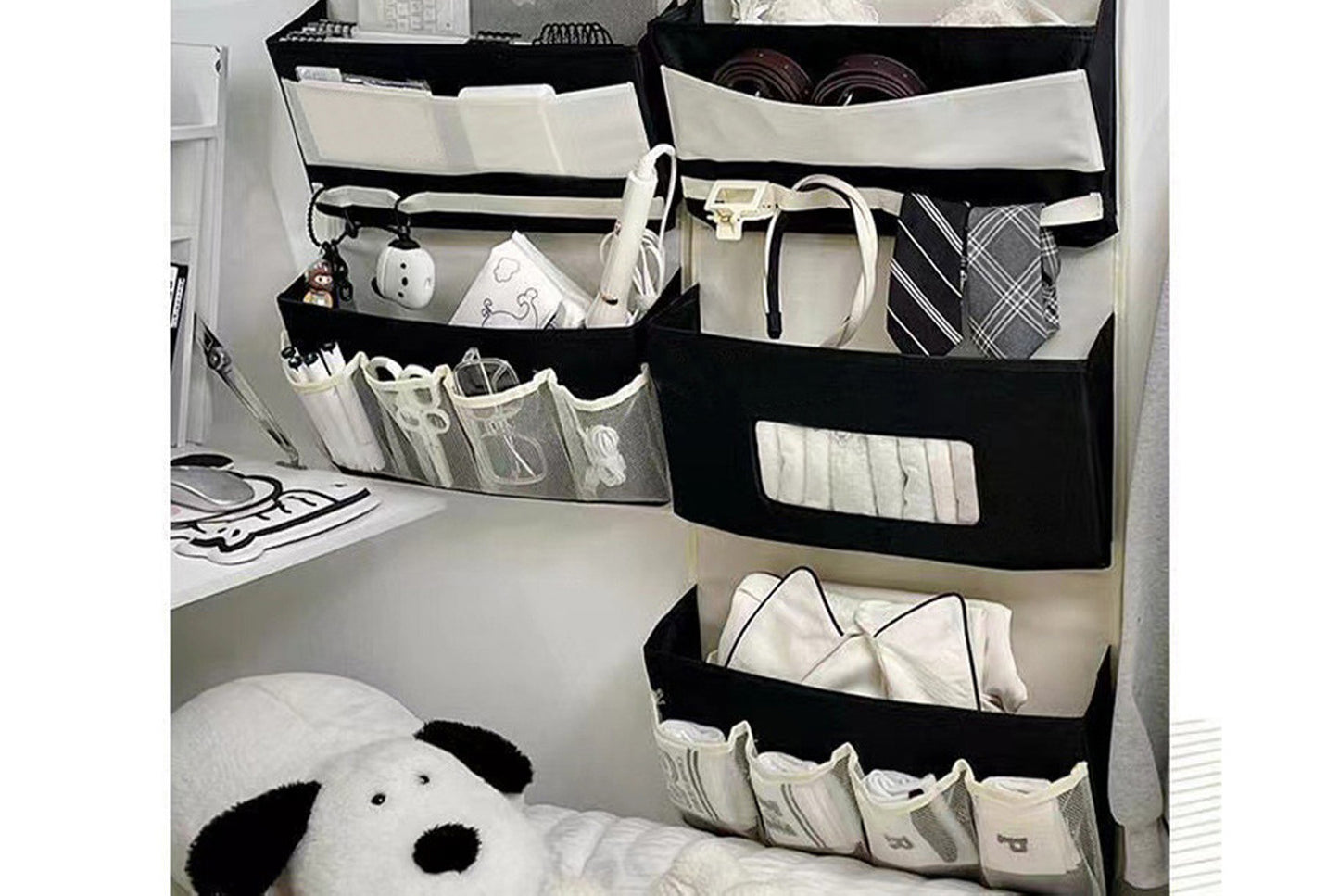 Dormitory wall-mounted storage bag