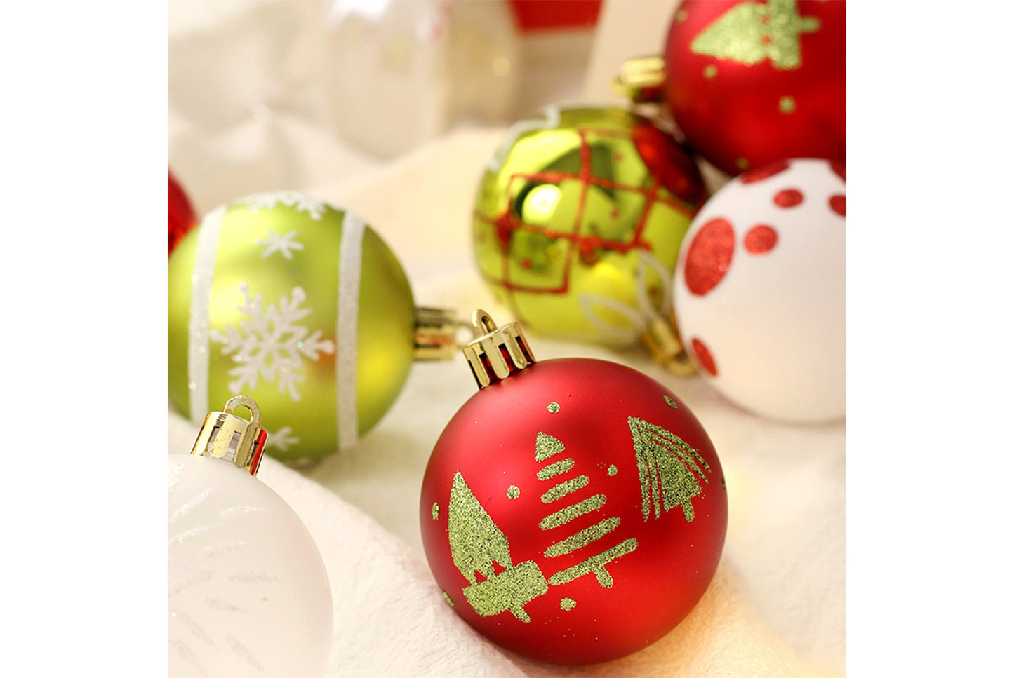 **16-Piece Red, Green, and White Christmas Ball Decoration Set**