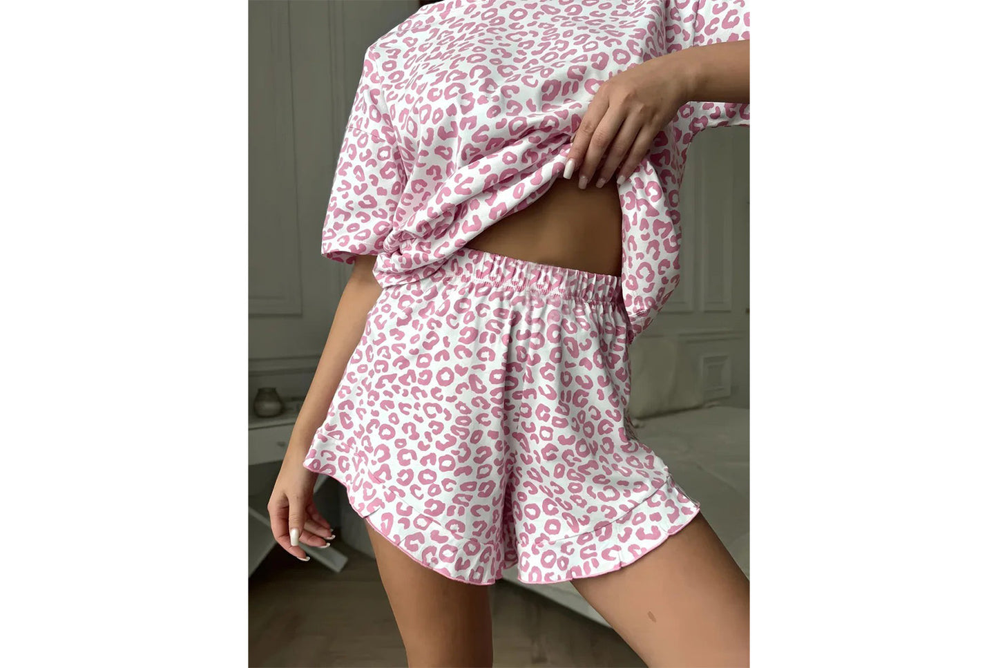 **Women's Leopard Print Pajama Short-Sleeve and Shorts Set**