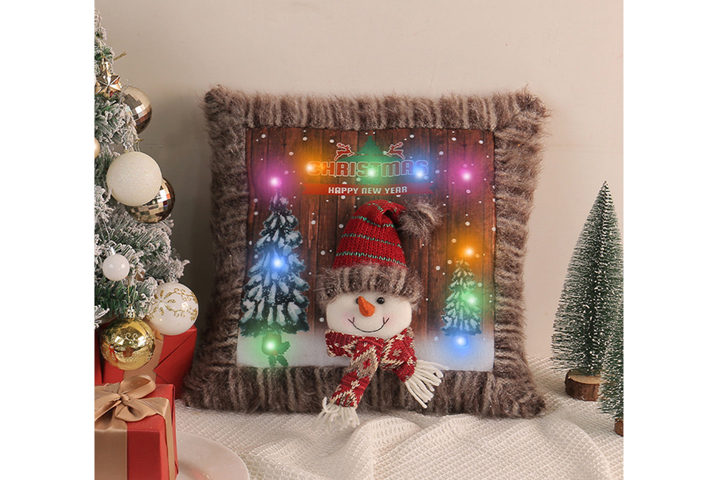 **Plush Luminous Christmas Pillow - Festive Sofa Cushion**