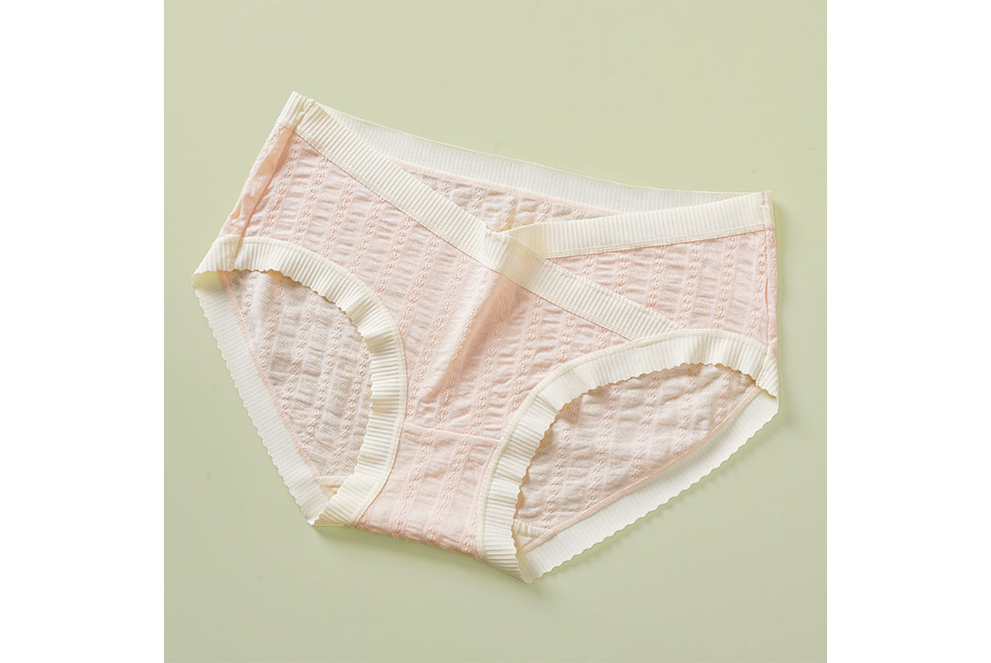 **Comfortable, Breathable, Low-Rise, Large-Size Seamless Maternity Briefs**