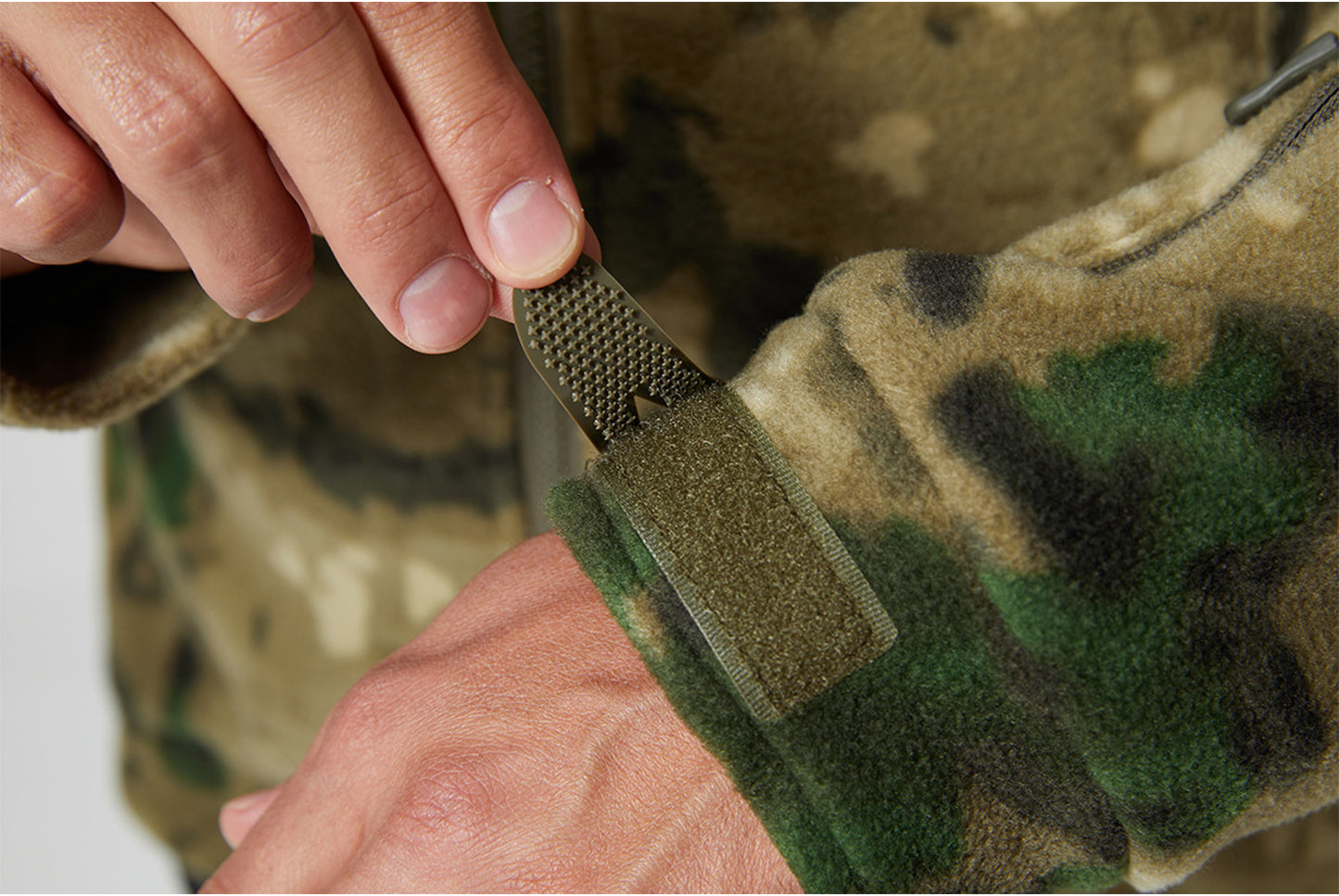 Men's Tactical Camouflage Fleece Hooded Jacket