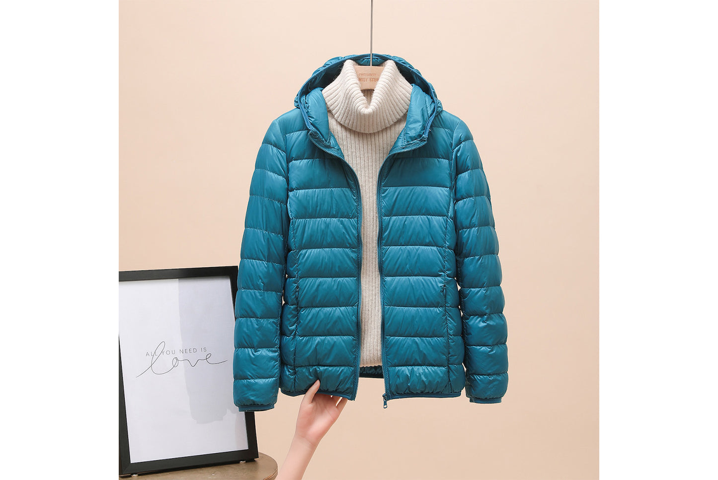 **Ladies short white duck down jacket (lightweight and warm)**