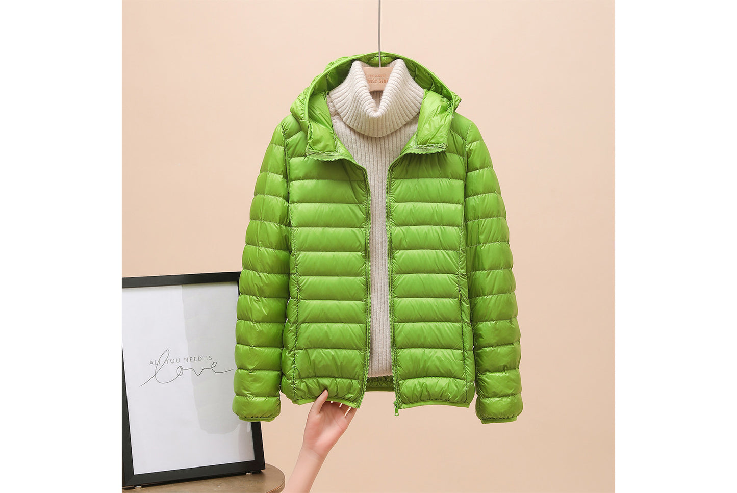 **Ladies short white duck down jacket (lightweight and warm)**