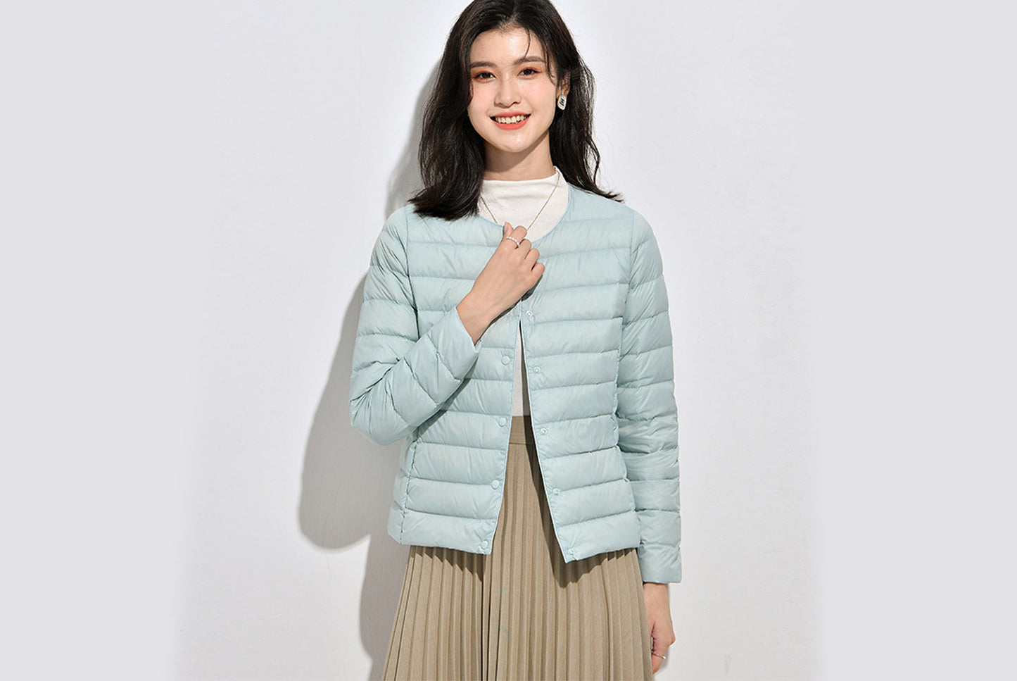 **Lightweight Down-Lined Down Jacket for Autumn/Winter (Warm Version)**