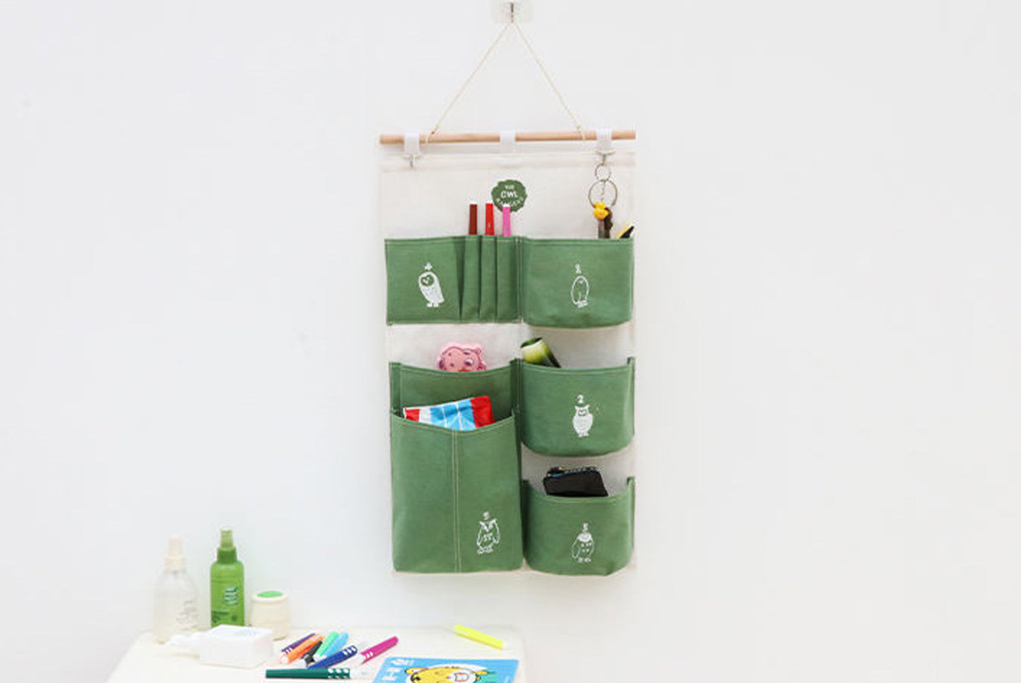 Cloth wall storage bag