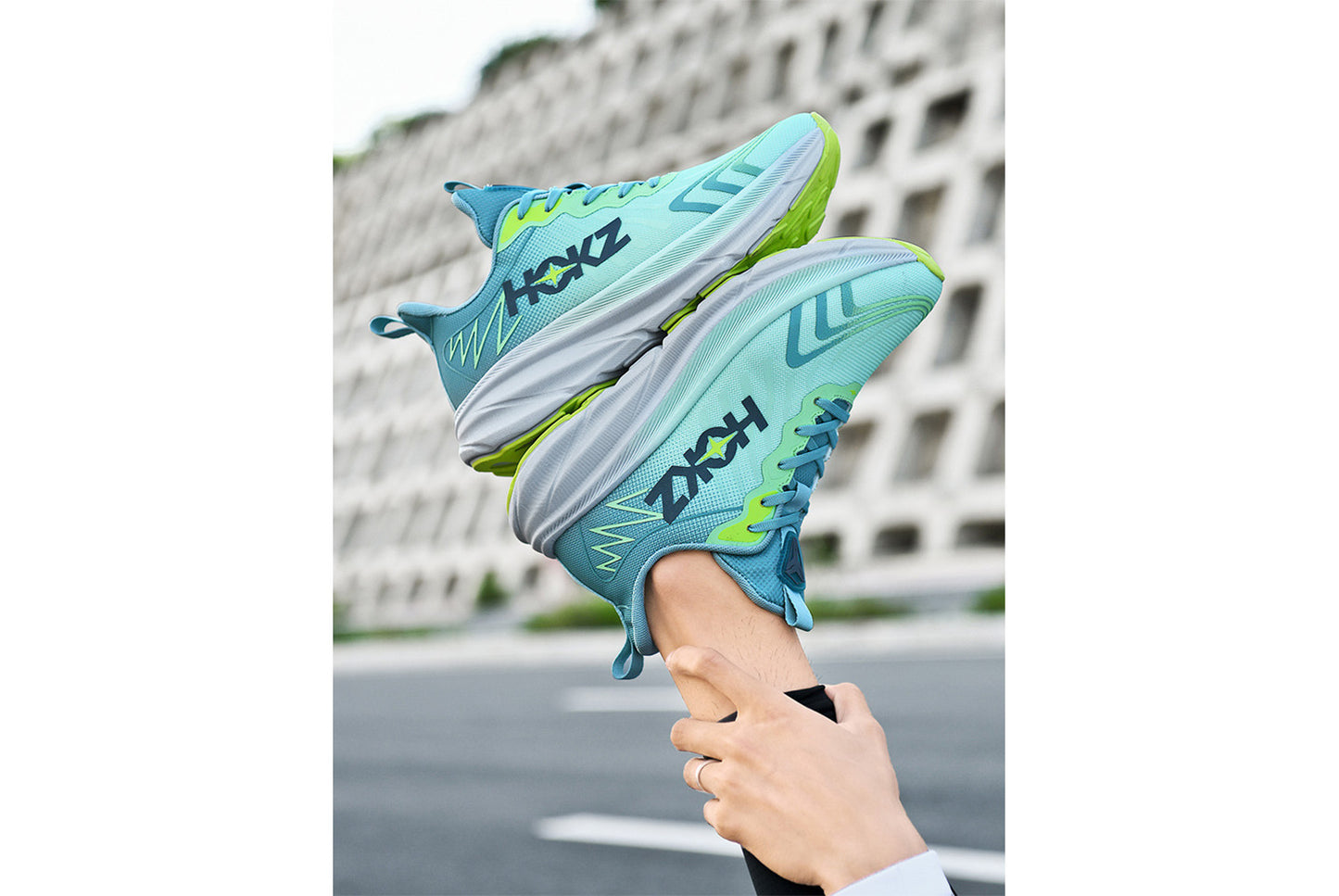 Flyknit Mesh Breathable Running Shoes