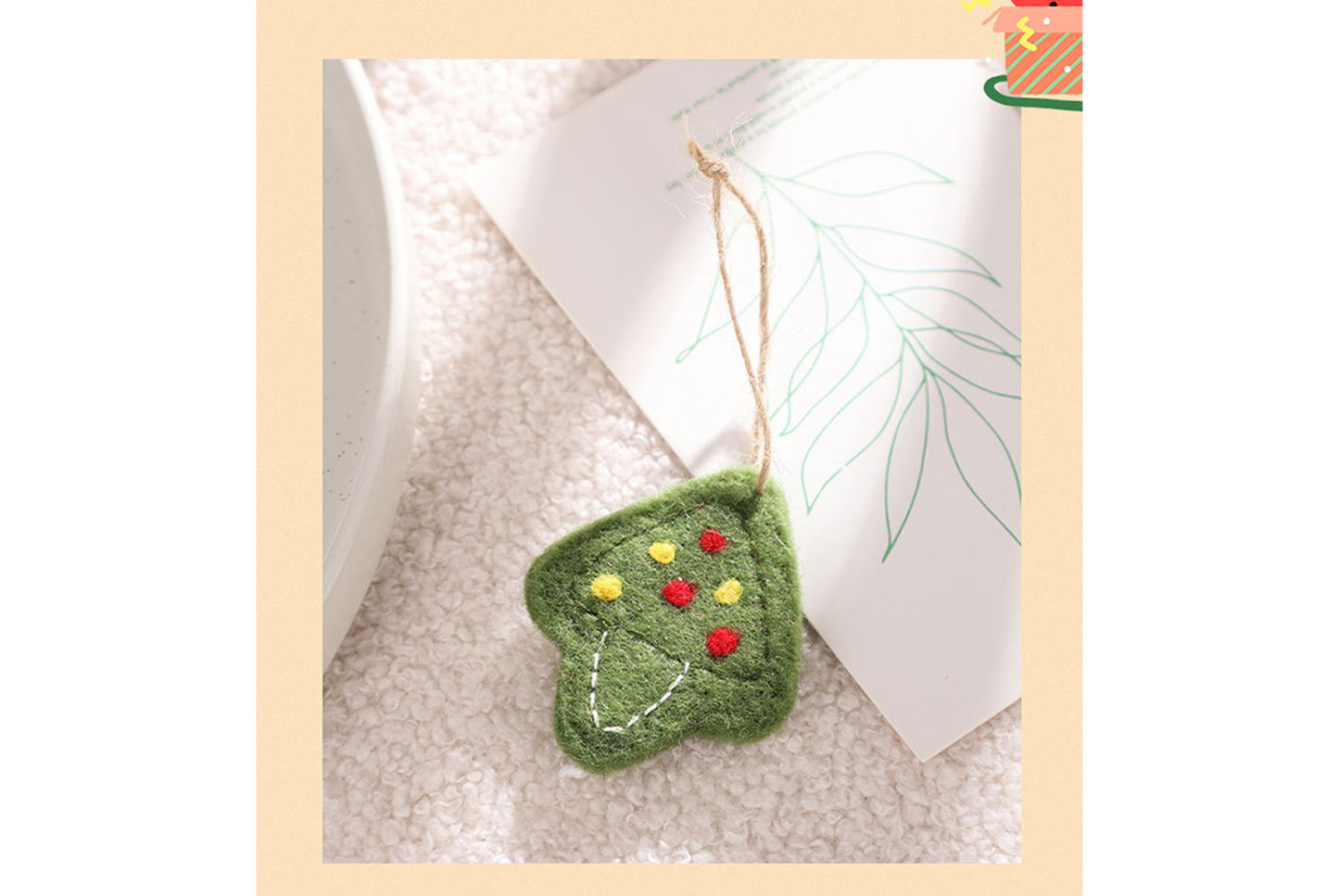 Santa Claus and Snowman Felt Pendant Gift Box