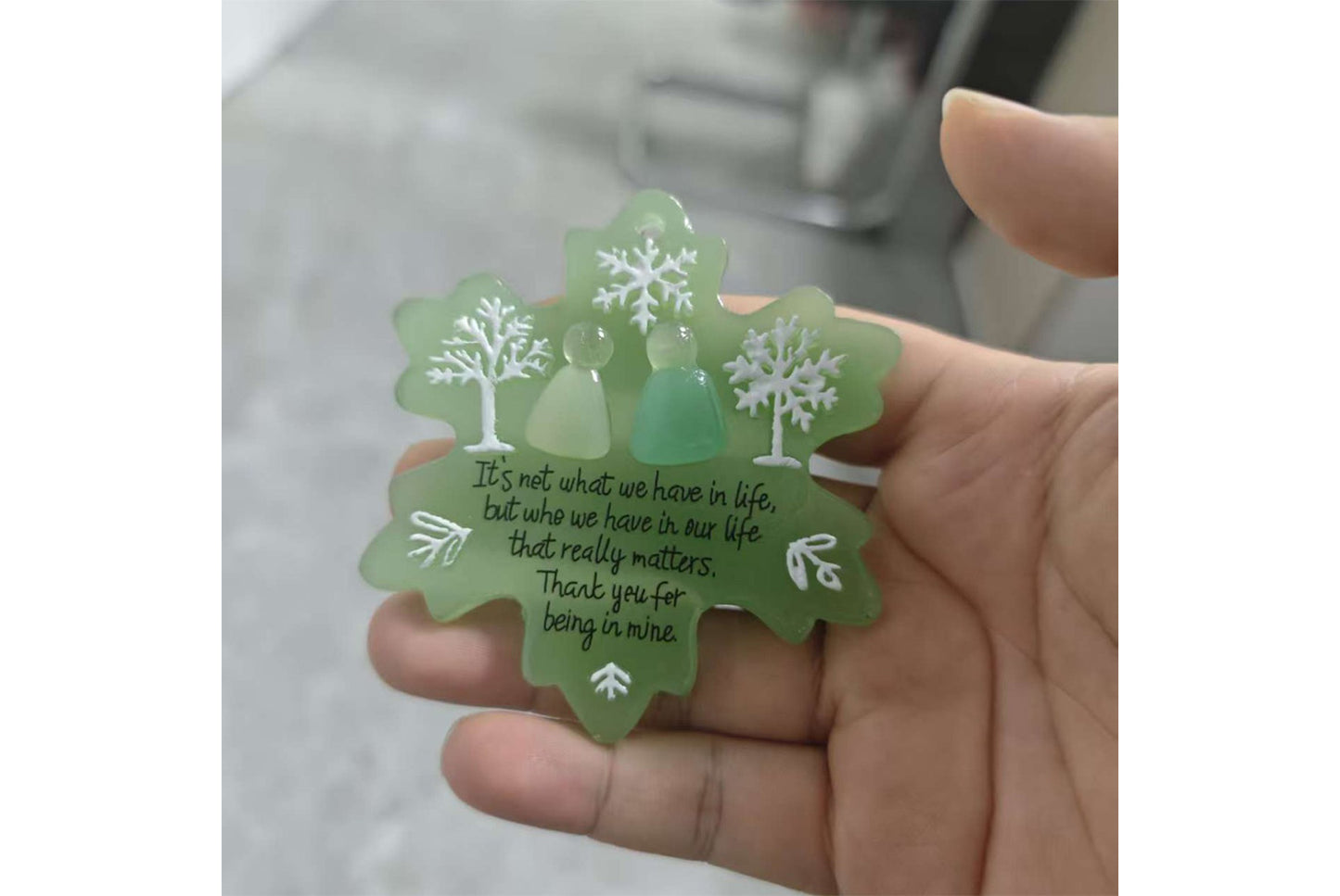 **3D Snowflake-Shaped Friendship Ornament (3D Decoration)**