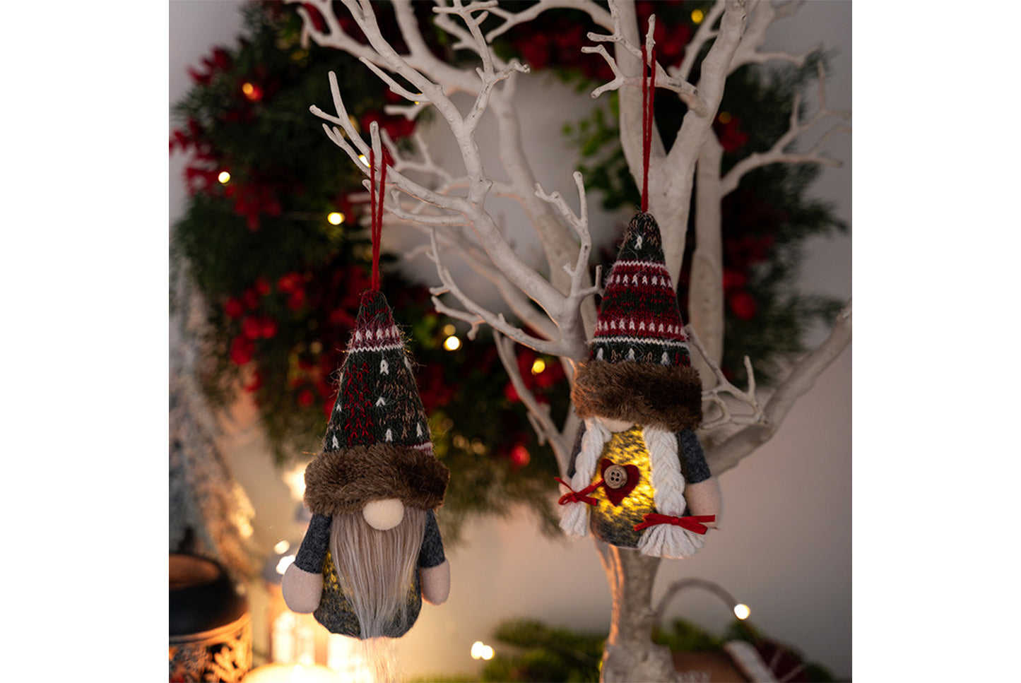 **Christmas Rudolph Lighted Pendant**