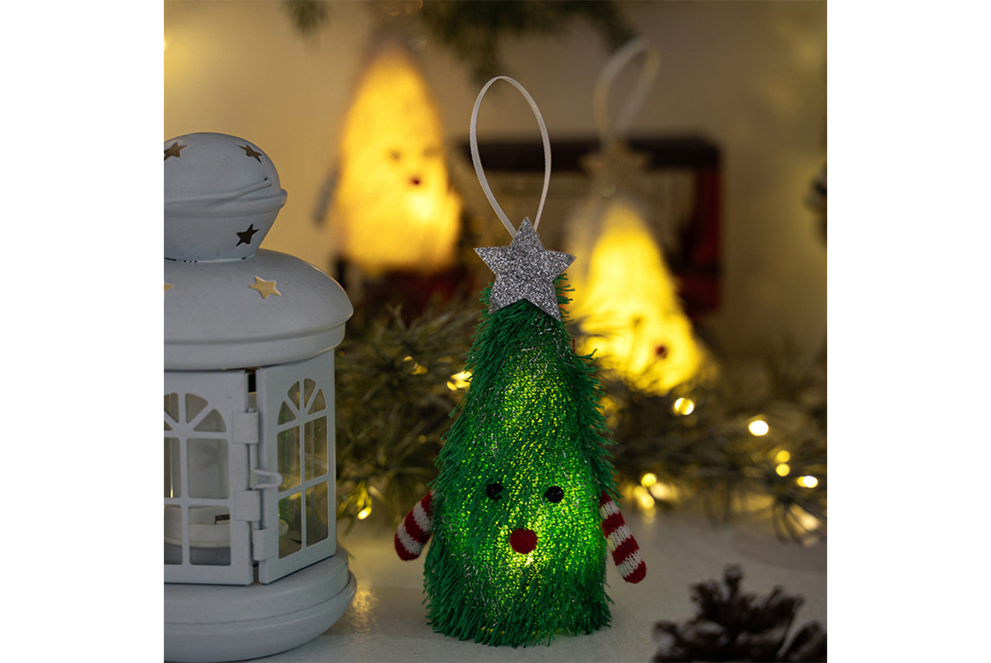 **Creative Light-Up Christmas Tree Pendant**