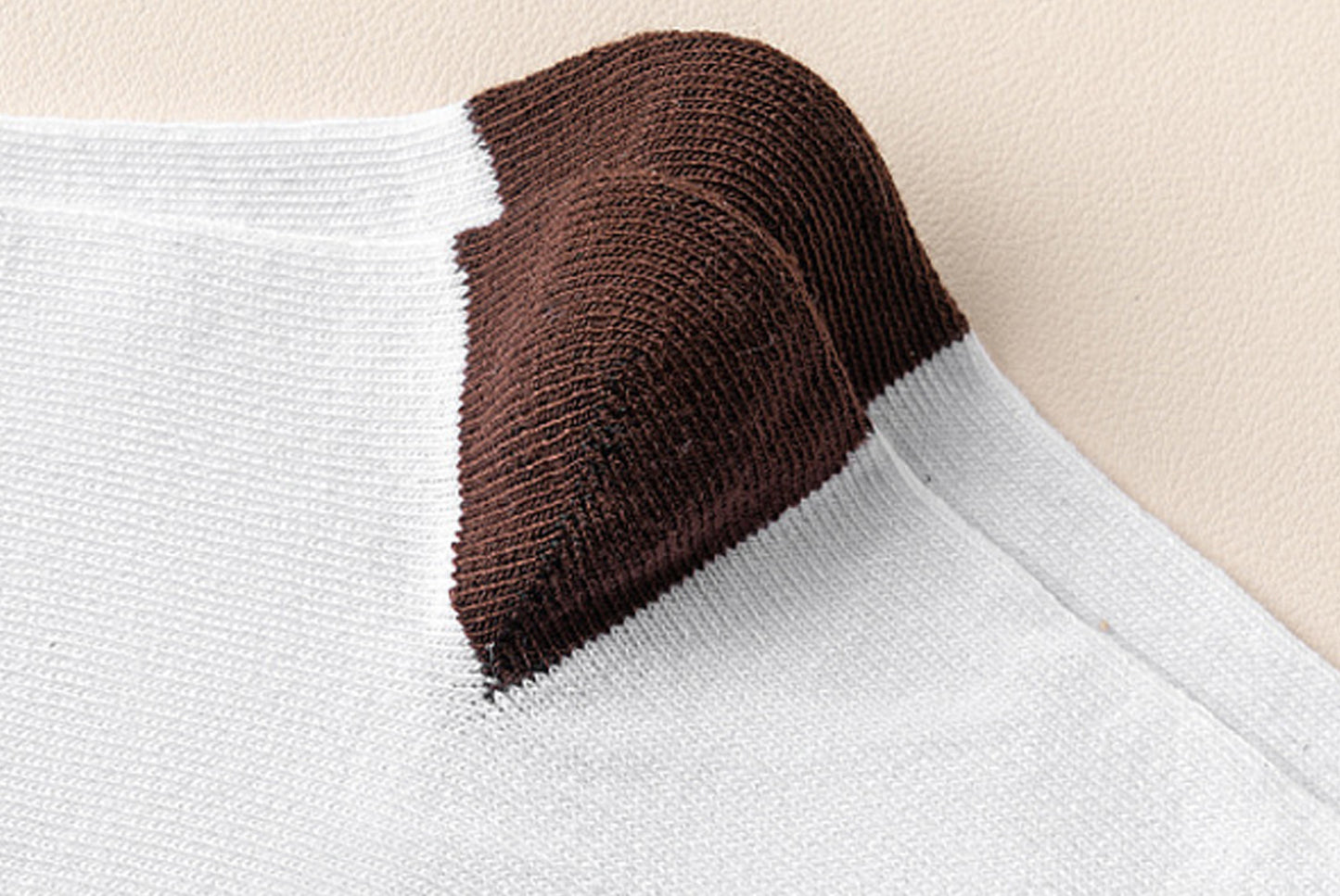 Men's Solid Color Letter Mid-Calf Sports Socks