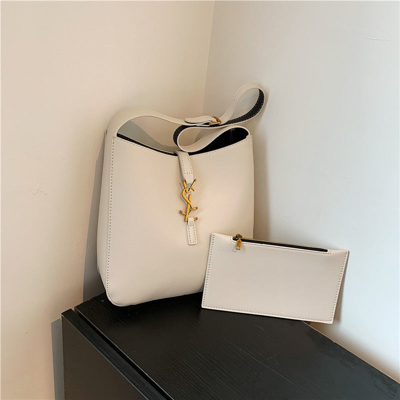 # Trendy Large-Capacity Bucket Bag (Shoulder/Crossbody)
