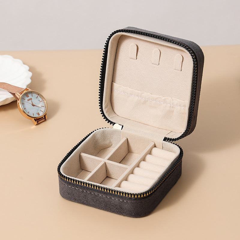 **Mini Portable Travel Jewelry Organizer**