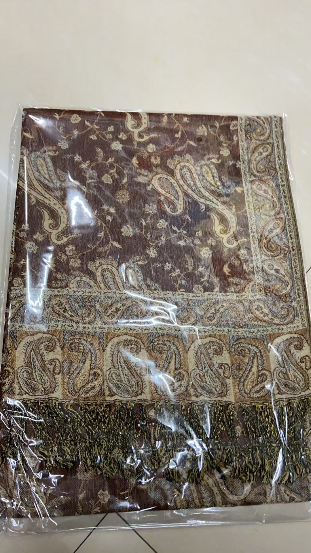 Travel wear  Women's scarf